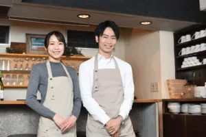 埼玉県のバー・ダイニングバーで再来店率10%超を実現！デジタル会員証とポイント機能でリピーター4倍増